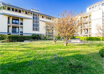 Elegante appartamento quadrilocale con autorimessa doppia 